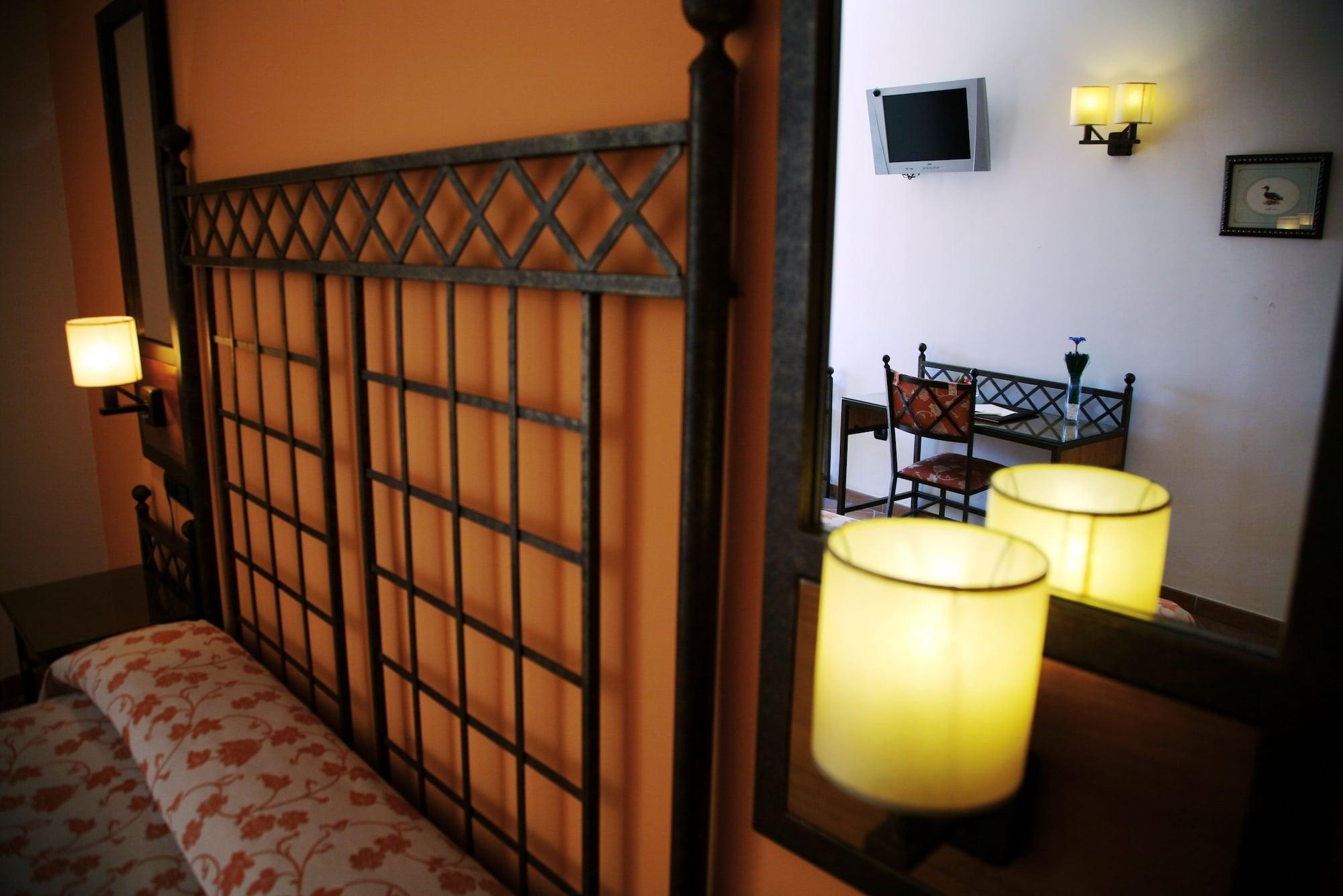 Hotel Ele Santabarbara Castilleja de la Cuesta Zewnętrze zdjęcie