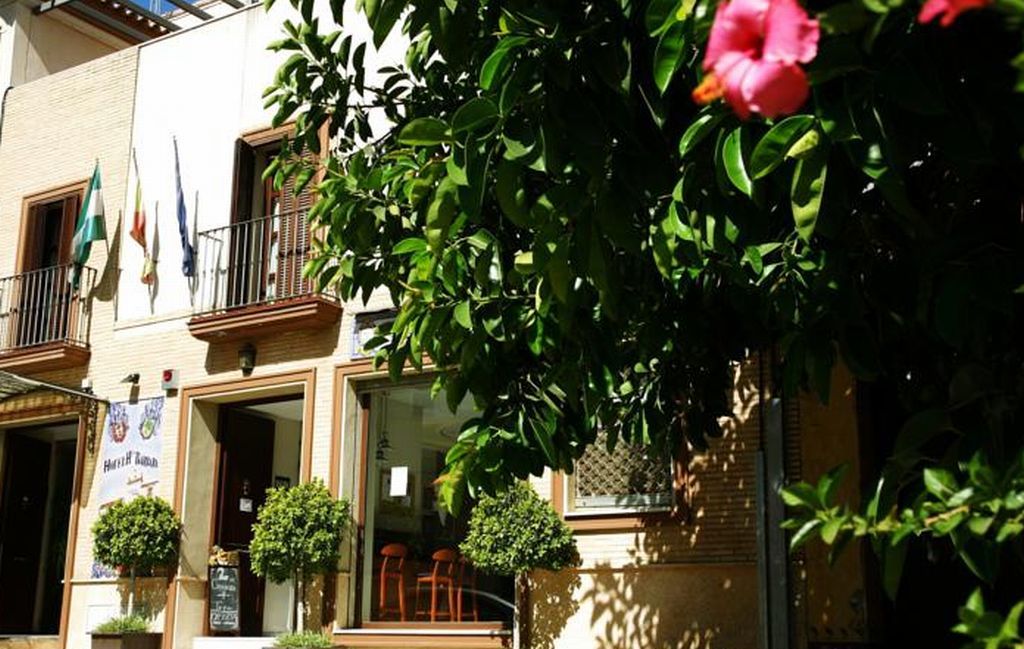 Hotel Ele Santabarbara Castilleja de la Cuesta Zewnętrze zdjęcie