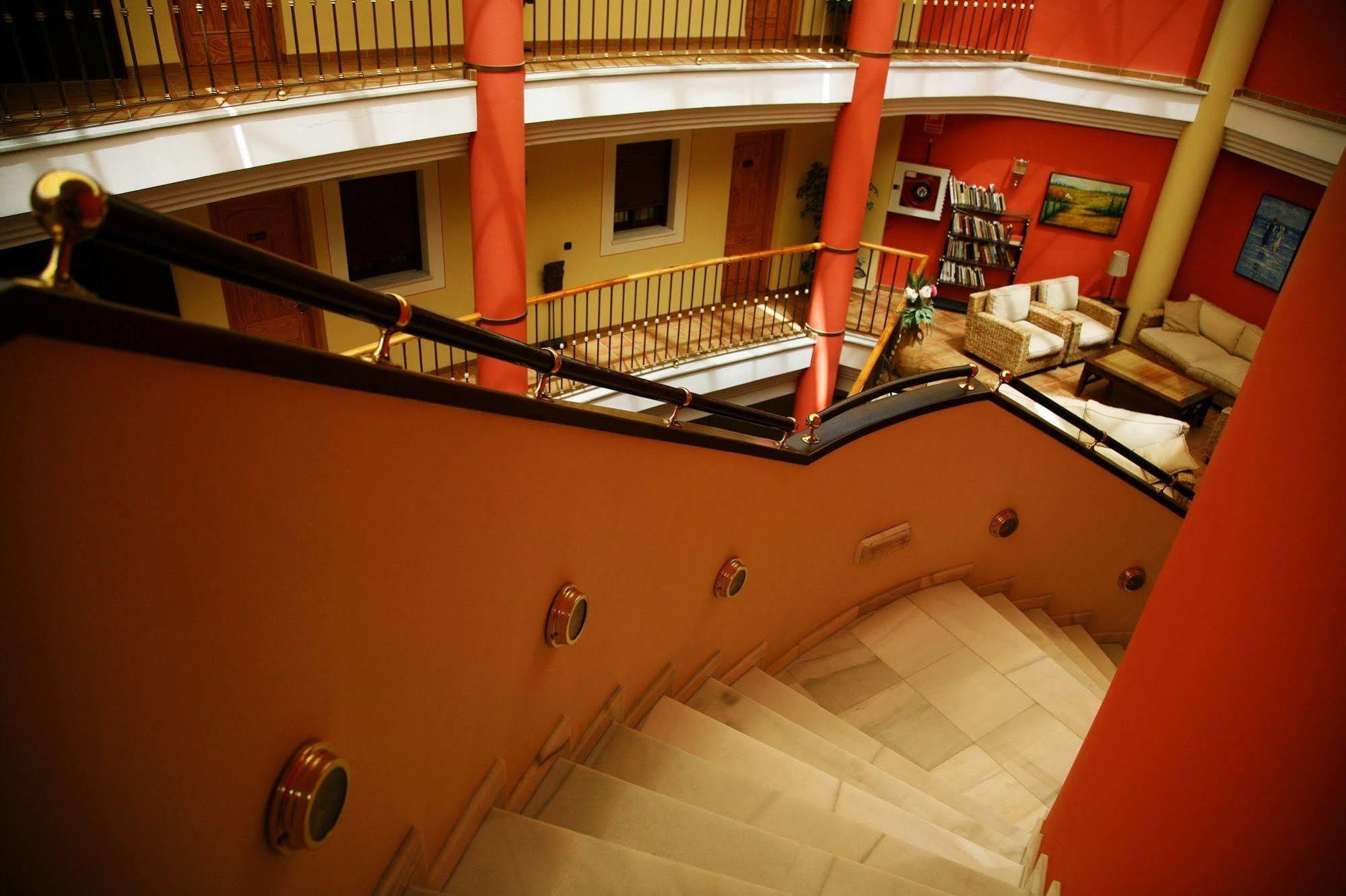 Hotel Ele Santabarbara Castilleja de la Cuesta Zewnętrze zdjęcie