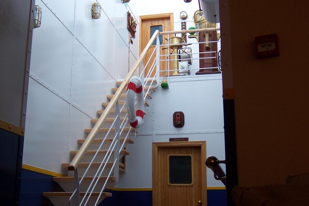 Hotel Ele Santabarbara Castilleja de la Cuesta Zewnętrze zdjęcie